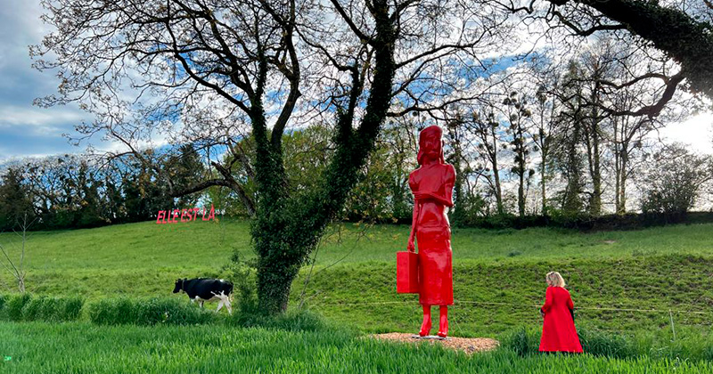 Château de Vullierens - "La Gardienne du temps"